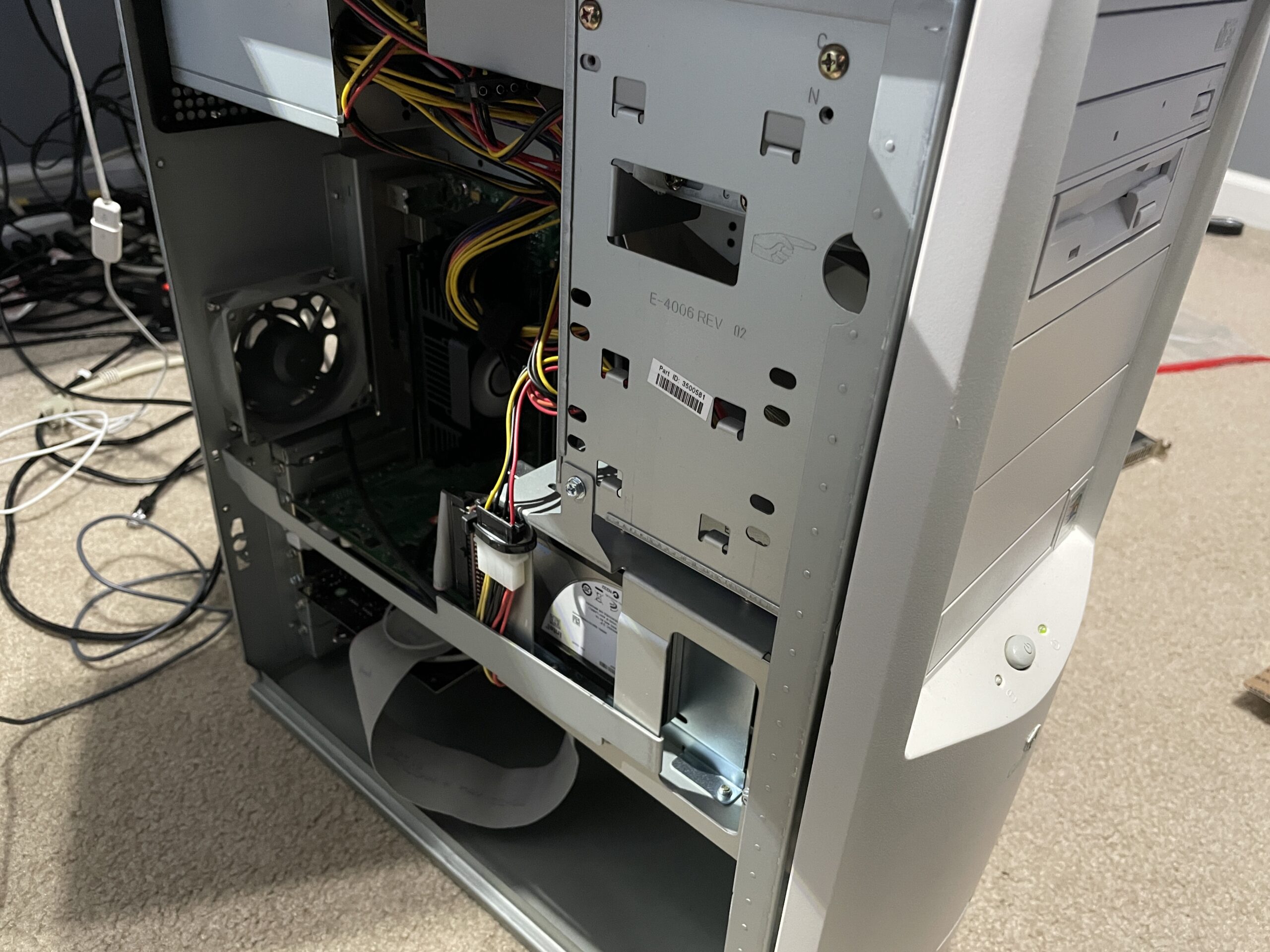 Power Mac G4 + PC Radeon 9000 – Tanner's Website